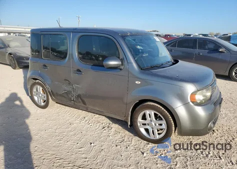 2010 Nissan Cube Base z USA, uszkodzony, nr VIN JN8AZ2KR0AT161079